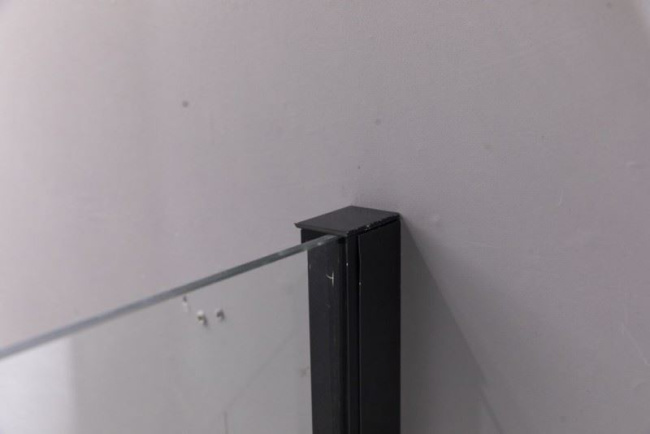 Esbano ESD-7015B 90*90*200 L/R с поддоном
